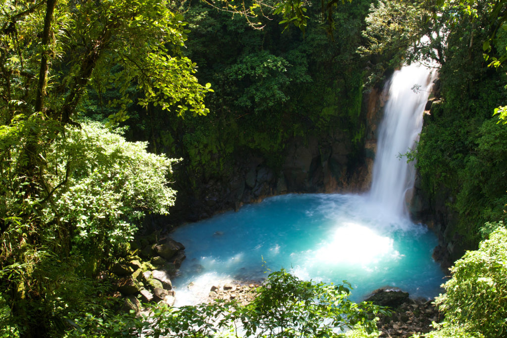 Rio Celeste Wasserfall in Costa Rica im Vulkan Tenorio Nationalpark